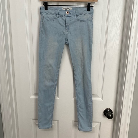 Abercrombie Kids Light Wash Jean Leggings Size 13/14 - Picture 1 of 12